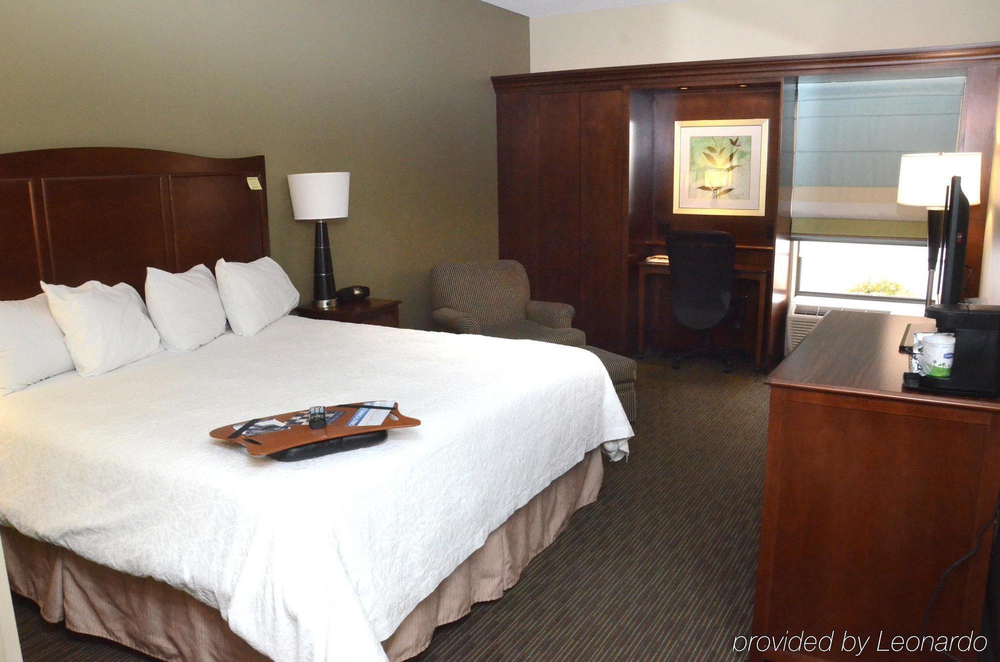 Hampton Inn Abingdon Exterior photo