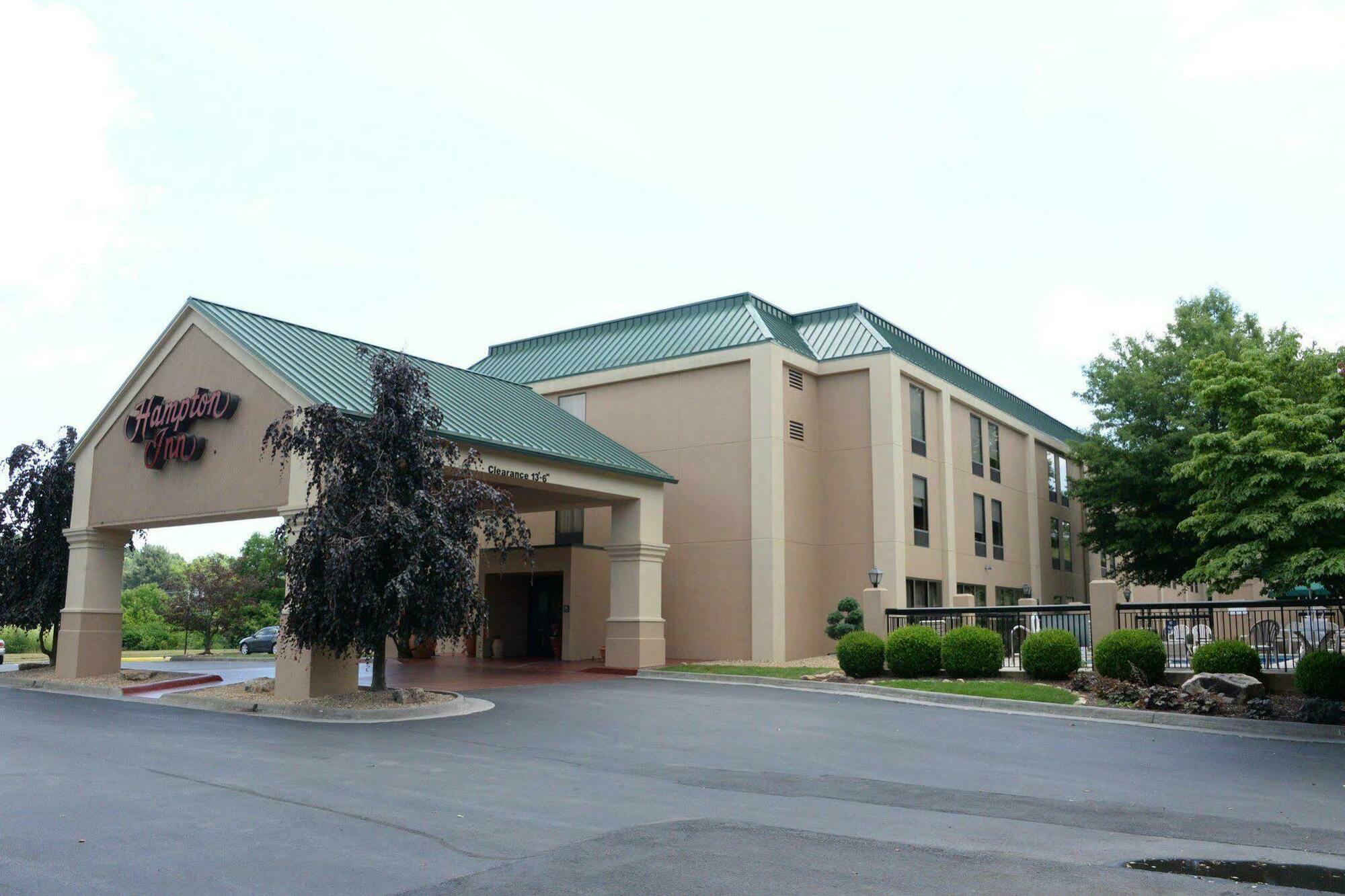 Hampton Inn Abingdon Exterior photo