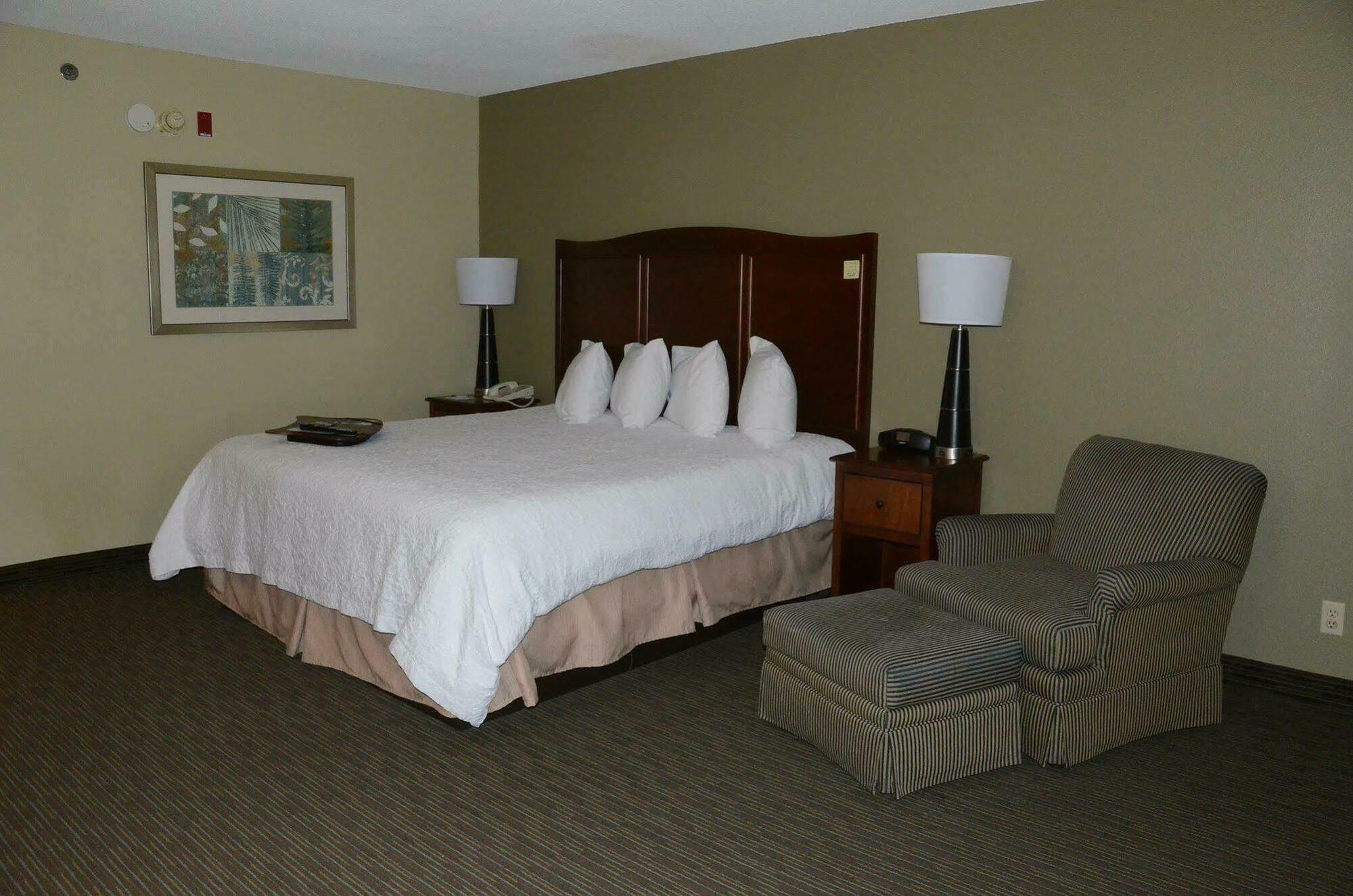 Hampton Inn Abingdon Exterior photo